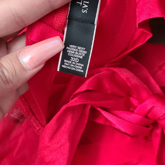 Victoria Secret set - Picture 4 of 4